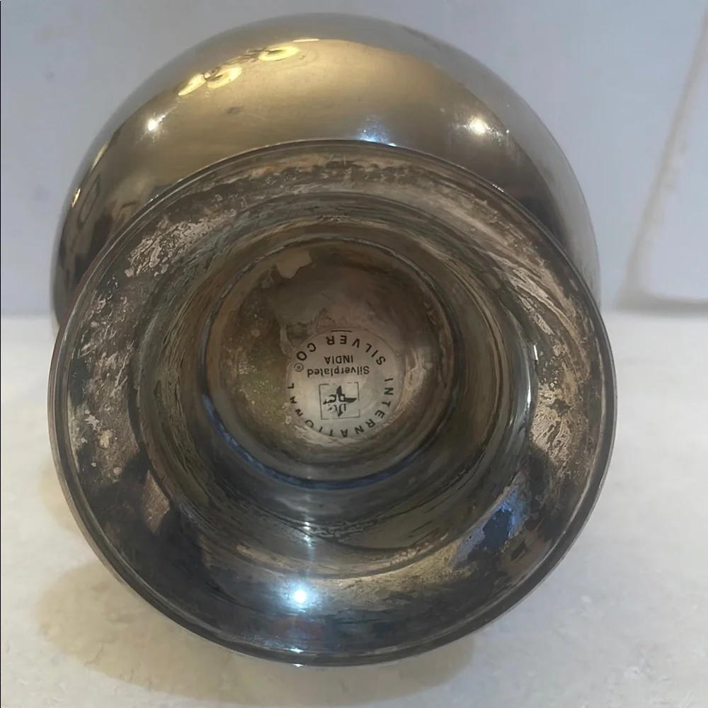 International Silver Co silverplated ice bucket swing Handle